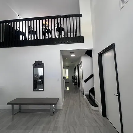 Luxury 3Br-2 1/2 Bath W/Patio Entertainment Area Villa